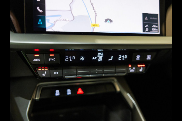 Audi A3 Limousine 35 TFSI S-Line edition / 150pk / NAP / Matrix LED / Stoelverwarming / Adaptieve cruise control /