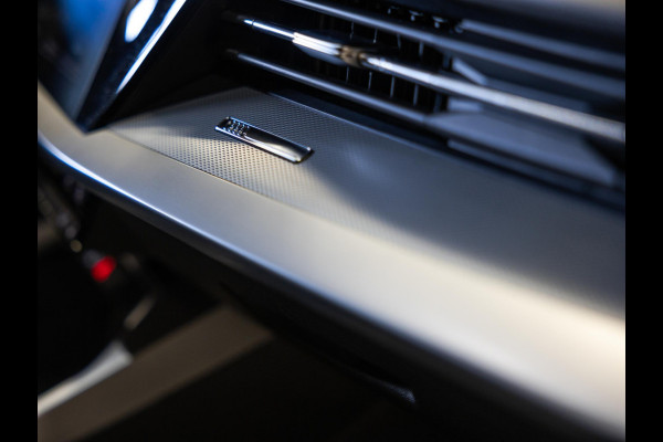 Audi A3 Limousine 35 TFSI S-Line edition / 150pk / NAP / Matrix LED / Stoelverwarming / Adaptieve cruise control /