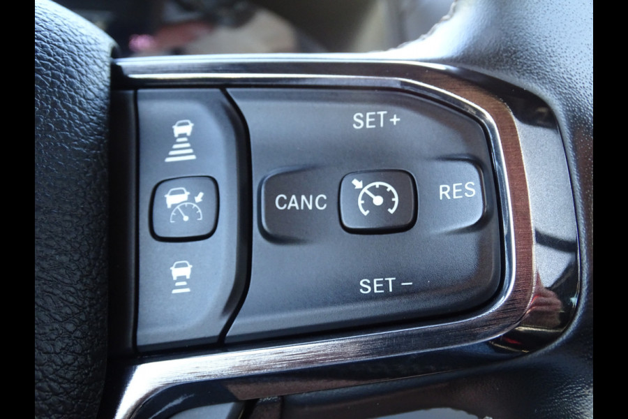 Dodge Ram 1500 5.7 V8 4x4 Crew Cab Limited