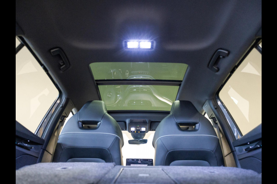 Škoda ENYAQ iV 60 Founders Edition Black Sportline SoH 92% / 179pk / Panorama dak / Achteruitrij camera / Memory stoelen /