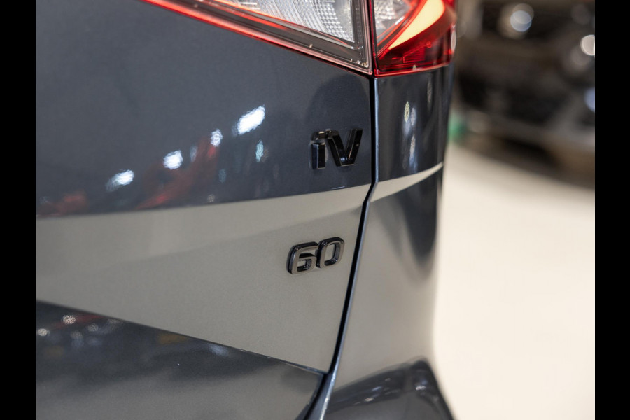 Škoda ENYAQ iV 60 Founders Edition Black Sportline SoH 92% / 179pk / Panorama dak / Achteruitrij camera / Memory stoelen /
