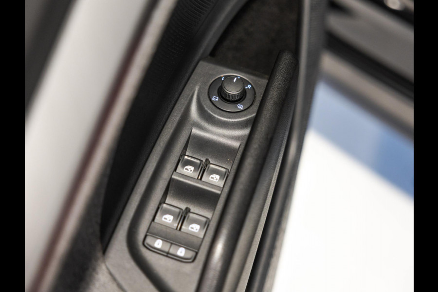 Škoda ENYAQ iV 80 SoH 91% / 204pk / Trekhaak / Panorama dak / Head-up display /