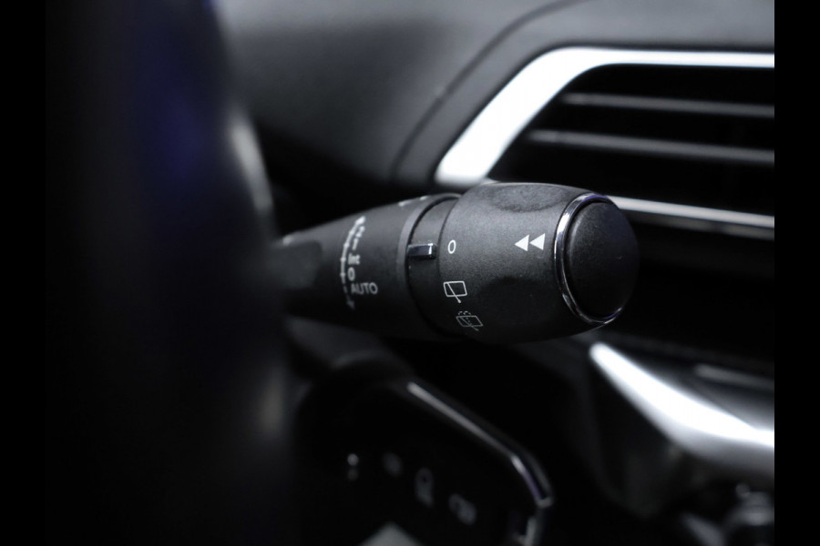Peugeot 3008 1.2 PureTech Blue Lease Premium Sport (APPLE CARPLAY,NAVI,STOELVERWARMING,CLIMATE CRUISE,GETINT,LED,SPORTSTOELEN)