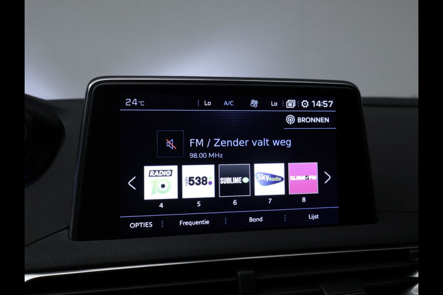 Peugeot 3008 1.2 PureTech Blue Lease Premium Sport (APPLE CARPLAY,NAVI,STOELVERWARMING,CLIMATE CRUISE,GETINT,LED,SPORTSTOELEN)