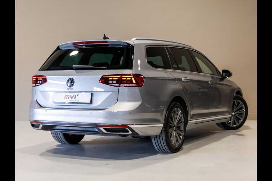 Volkswagen Passat Variant 1.4 TSI PHEV GTE Business / 218pk / Panorama dak / Head-up display / Achteruitrij camera /