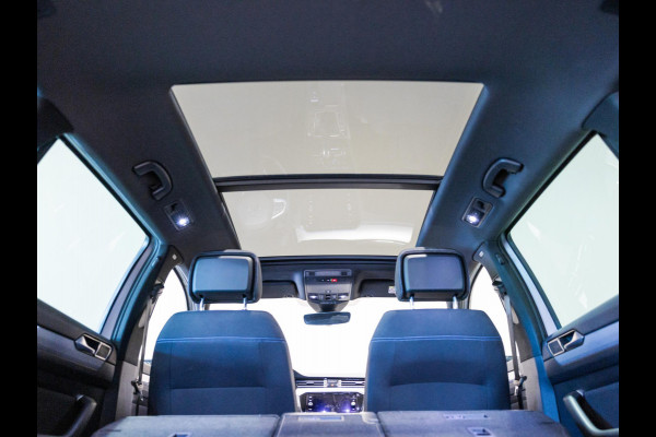 Volkswagen Passat Variant 1.4 TSI PHEV GTE Business / 218pk / Panorama dak / Head-up display / Achteruitrij camera /