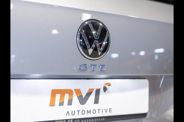 Volkswagen Passat Variant 1.4 TSI PHEV GTE Business / 218pk / Panorama dak / Head-up display / Achteruitrij camera /