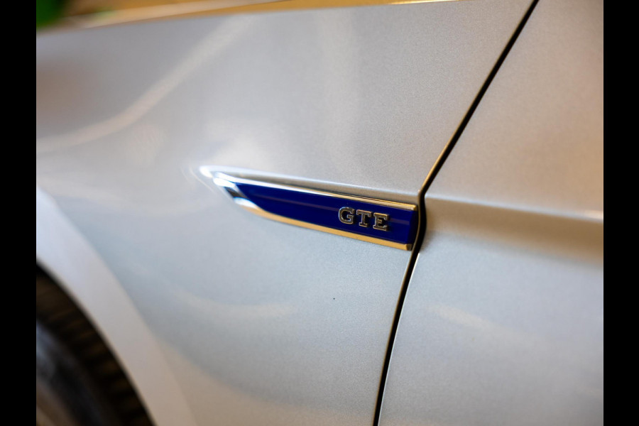 Volkswagen Passat Variant 1.4 TSI PHEV GTE Business / 218pk / Panorama dak / Head-up display / Achteruitrij camera /