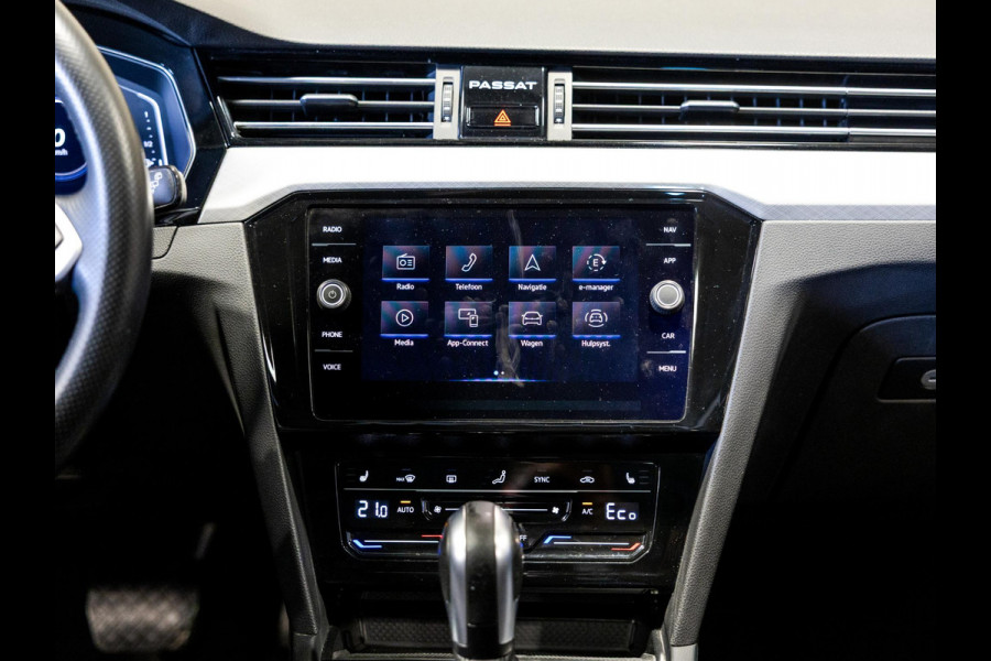 Volkswagen Passat Variant 1.4 TSI PHEV GTE Business / 218pk / Panorama dak / Head-up display / Achteruitrij camera /