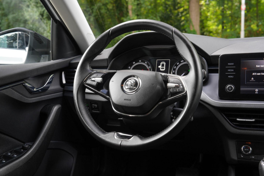 Škoda SCALA 1.0 TSI Business Edition | Automaat | Carplay | Camera | Stoelverwarming
