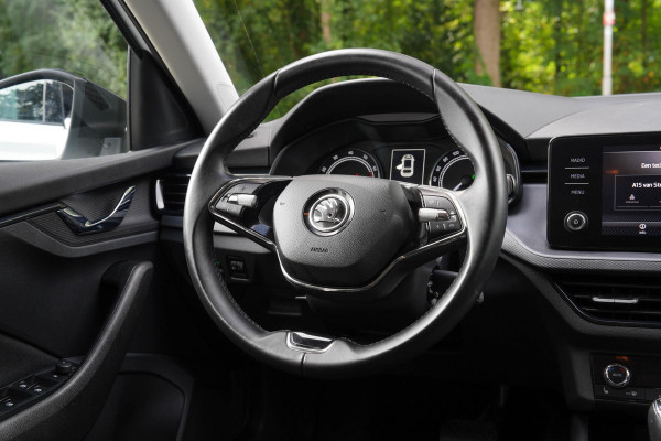 Škoda SCALA 1.0 TSI Business Edition | Automaat | Carplay | Camera | Stoelverwarming