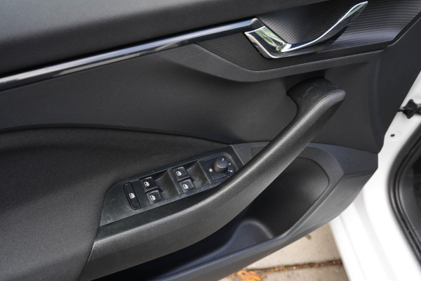 Škoda SCALA 1.0 TSI Business Edition | Automaat | Carplay | Camera | Stoelverwarming
