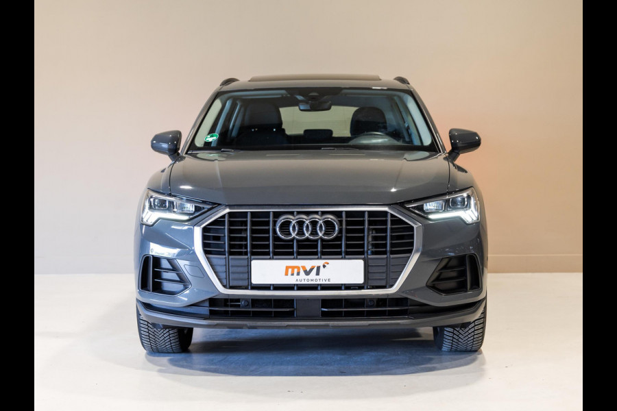 Audi Q3 45 TFSI e Business Edition / 245pk / Keyless / Dodehoek herkenning / Adaptieve cruise control /