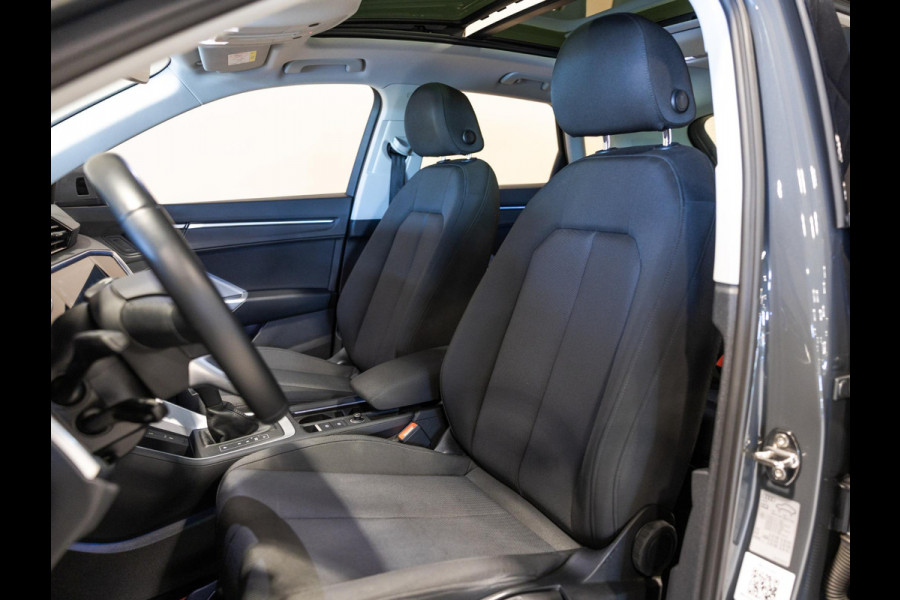 Audi Q3 45 TFSI e Business Edition / 245pk / Keyless / Dodehoek herkenning / Adaptieve cruise control /