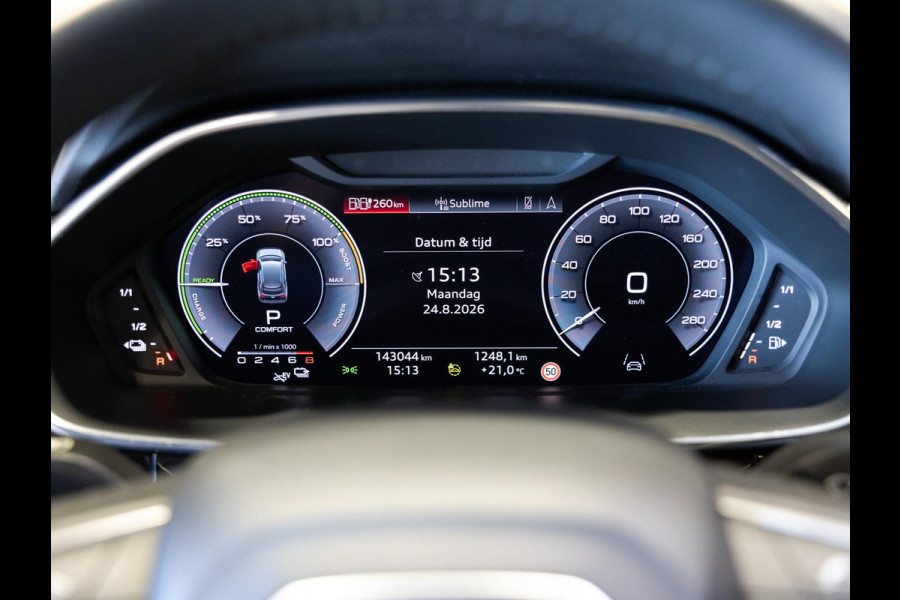 Audi Q3 45 TFSI e Business Edition / 245pk / Keyless / Dodehoek herkenning / Adaptieve cruise control /