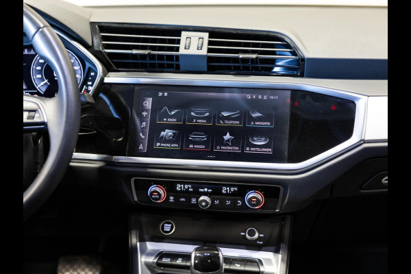 Audi Q3 45 TFSI e Business Edition / 245pk / Keyless / Dodehoek herkenning / Adaptieve cruise control /