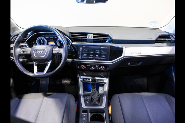 Audi Q3 45 TFSI e Business Edition / 245pk / Keyless / Dodehoek herkenning / Adaptieve cruise control /