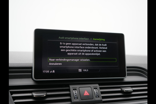 Audi Q5 50 TFSI e Quattro S Line PHEV 300pk | Trekhaak af Fabriek | Head Up | Camera | Voorstoelen Verwarmd | Apple Carplay | Navigatie | Virtual | Plug in Hybrid