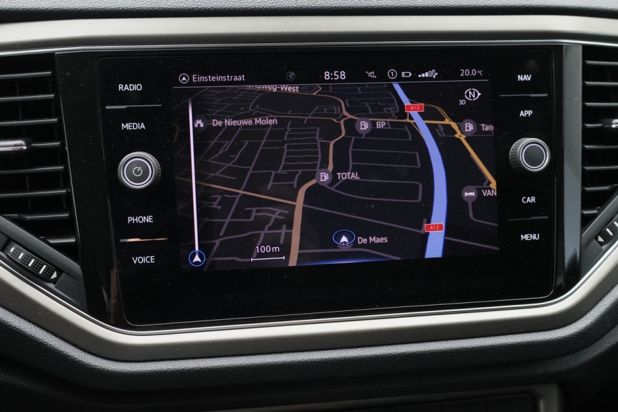 Volkswagen T-Roc 1.5 TSI DSG Style Business ACC, Apple Carplay, Stoelverwarming, Lane Assist, PDC