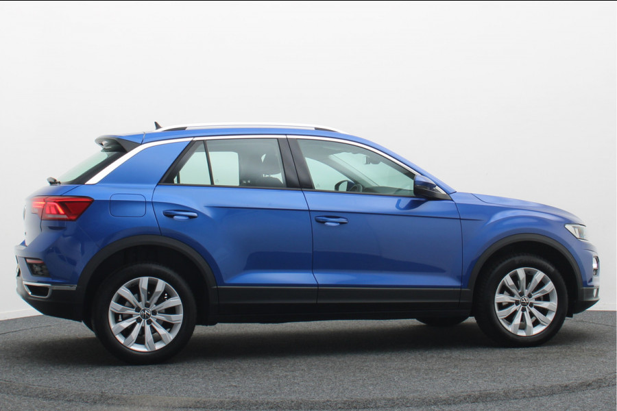 Volkswagen T-Roc 1.5 TSI DSG Style Business ACC, Apple Carplay, Stoelverwarming, Lane Assist, PDC