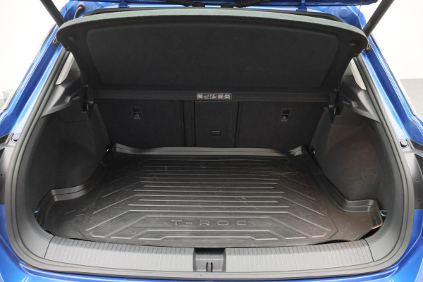 Volkswagen T-Roc 1.5 TSI DSG Style Business ACC, Apple Carplay, Stoelverwarming, Lane Assist, PDC
