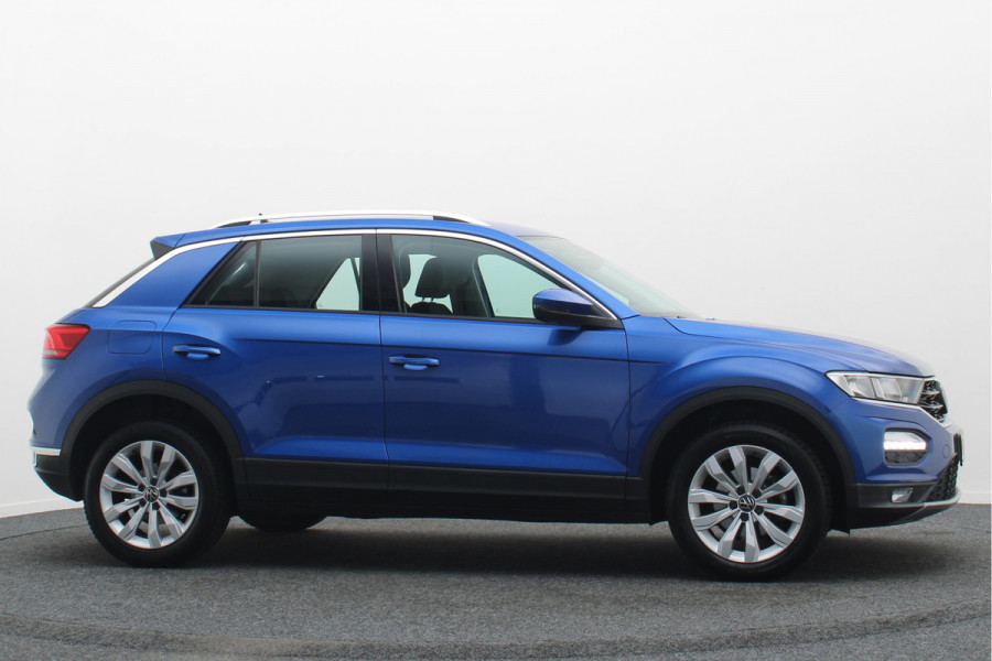 Volkswagen T-Roc 1.5 TSI DSG Style Business ACC, Apple Carplay, Stoelverwarming, Lane Assist, PDC