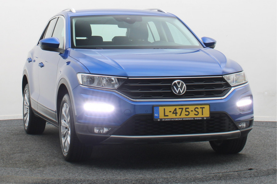 Volkswagen T-Roc 1.5 TSI DSG Style Business ACC, Apple Carplay, Stoelverwarming, Lane Assist, PDC
