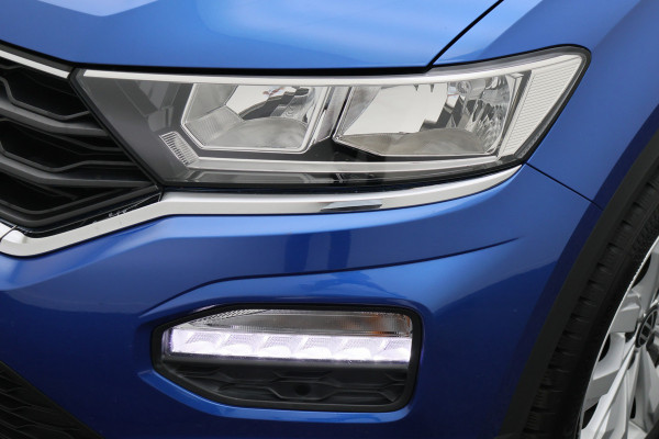 Volkswagen T-Roc 1.5 TSI DSG Style Business ACC, Apple Carplay, Stoelverwarming, Lane Assist, PDC