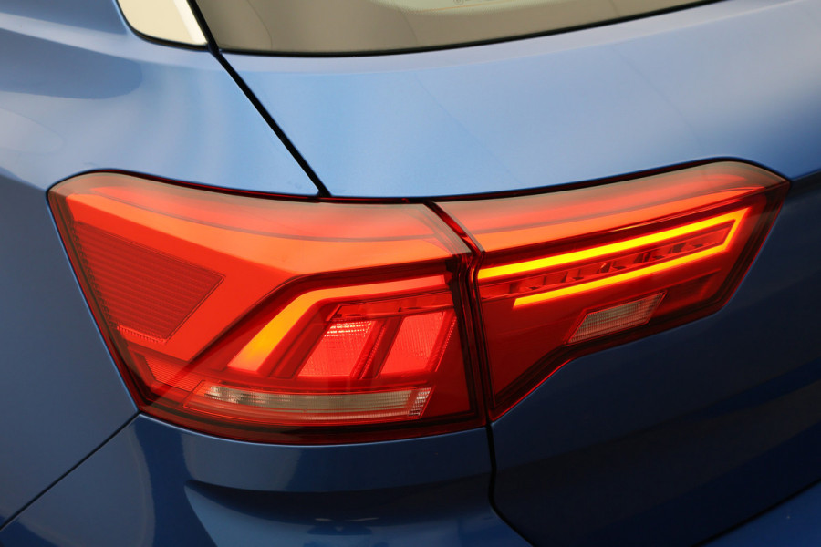 Volkswagen T-Roc 1.5 TSI DSG Style Business ACC, Apple Carplay, Stoelverwarming, Lane Assist, PDC