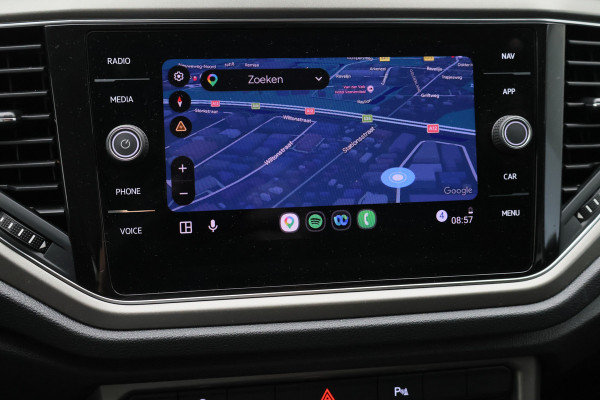 Volkswagen T-Roc 1.5 TSI DSG Style Business ACC, Apple Carplay, Stoelverwarming, Lane Assist, PDC
