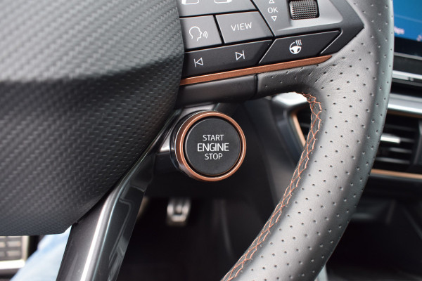CUPRA Formentor 1.4 e-Hybrid 245pk VZ Copper Edition | Pano | Leer | 360 camera