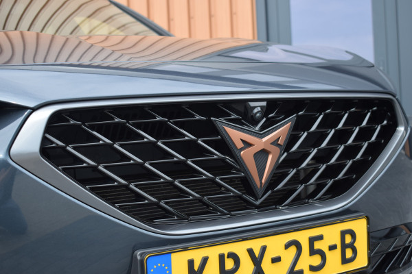 CUPRA Formentor 1.4 e-Hybrid 245pk VZ Copper Edition | Pano | Leer | 360 camera