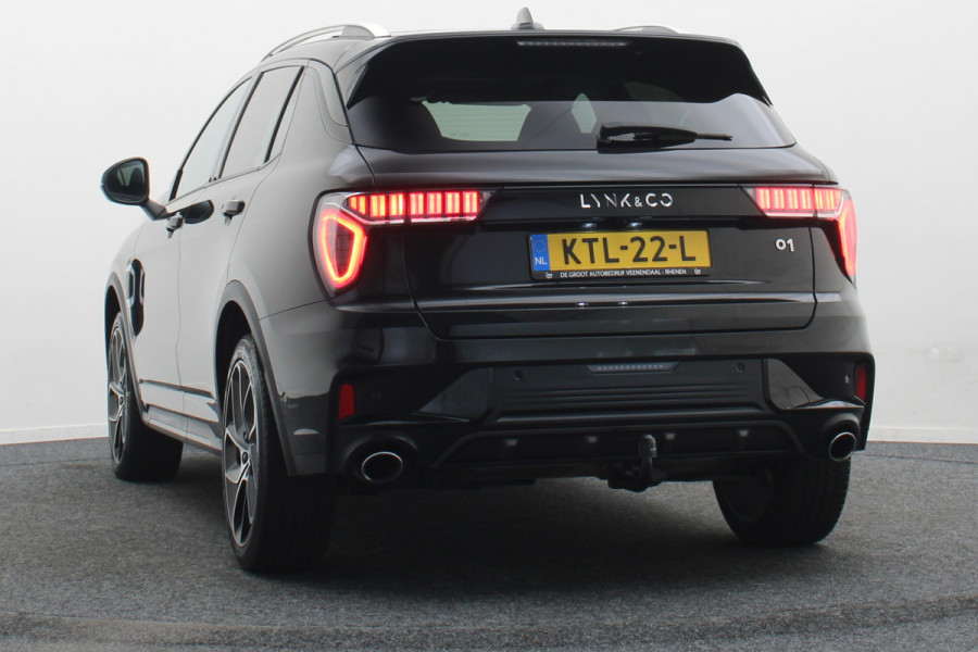 Lynk & Co 01 1.5 Plug-in Hybrid 360° Camera, Trekhaak, Panoramadak, ACC, Apple Carplay, DAB, PDC, 20''