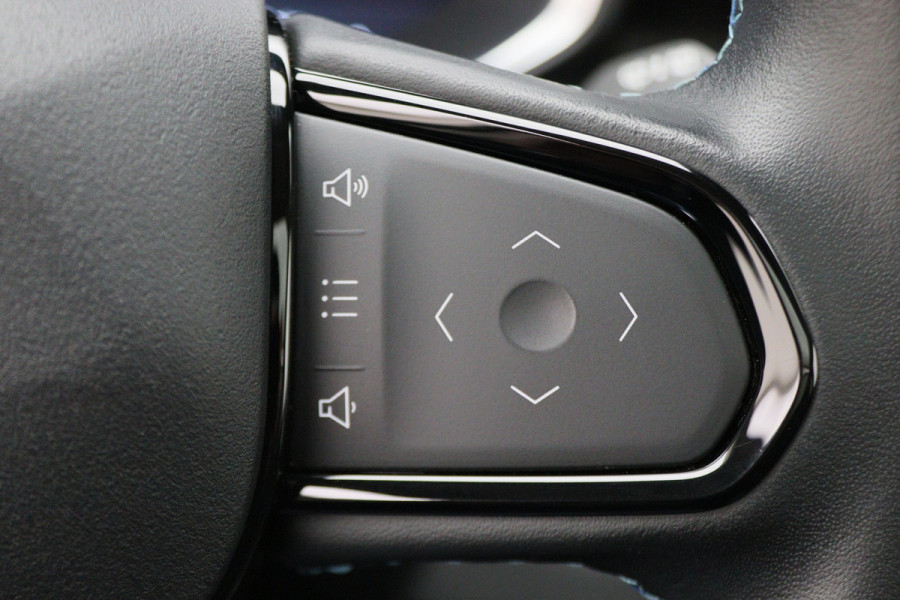 Lynk & Co 01 1.5 Plug-in Hybrid 360° Camera, Trekhaak, Panoramadak, ACC, Apple Carplay, DAB, PDC, 20''
