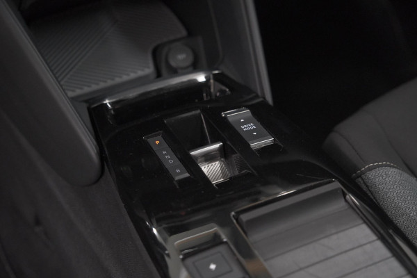 Citroën Ë-C4 Live 50 kWh | 11 KW lader | 93,1% SOH | Apple Carplay | Parkeersensoren | LED