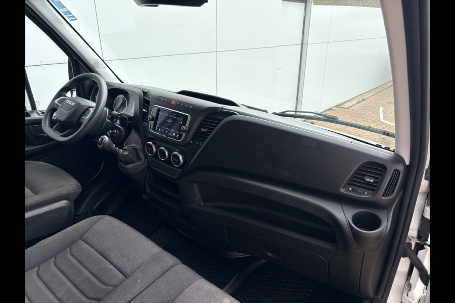 Iveco Daily 35C16 3.0 160PK Bakwagen Laadklep Zijdeur Camera Climate Control Bluetooth Meubelbak Koffer