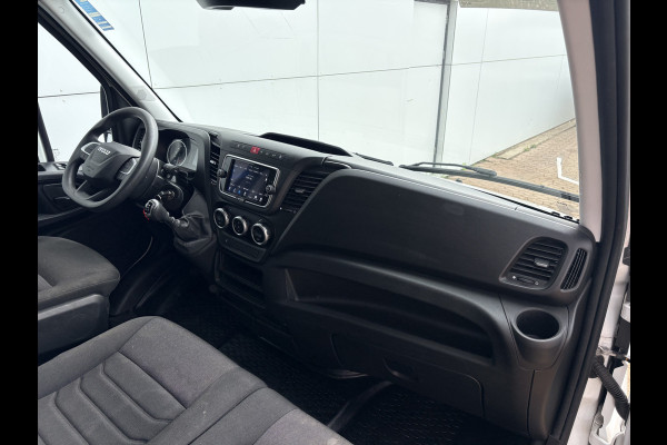 Iveco Daily 35C16 3.0 160PK Bakwagen Laadklep Zijdeur Camera Climate Control Bluetooth Meubelbak Koffer