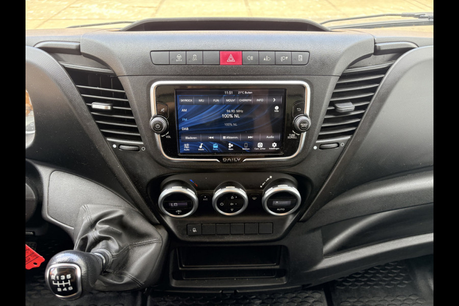 Iveco Daily 35C16 3.0 160PK Bakwagen Laadklep Zijdeur Camera Climate Control Bluetooth Meubelbak Koffer