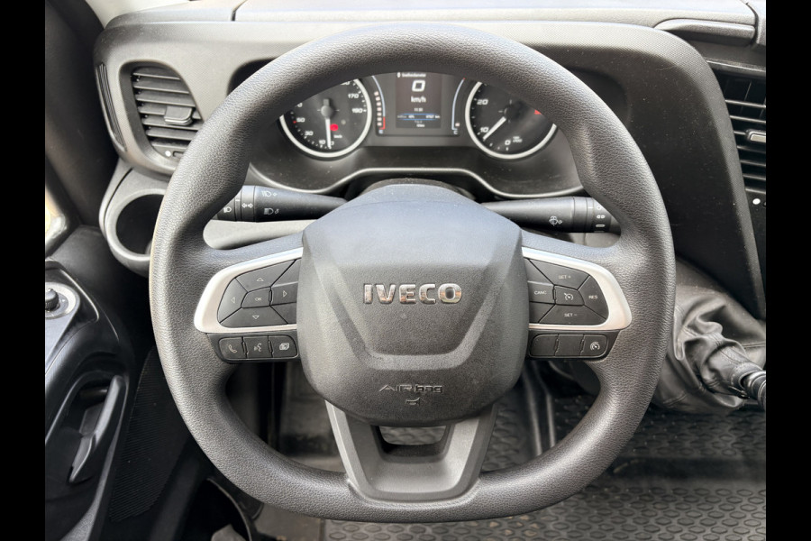 Iveco Daily 35C16 3.0 160PK Bakwagen Laadklep Zijdeur Camera Climate Control Bluetooth Meubelbak Koffer