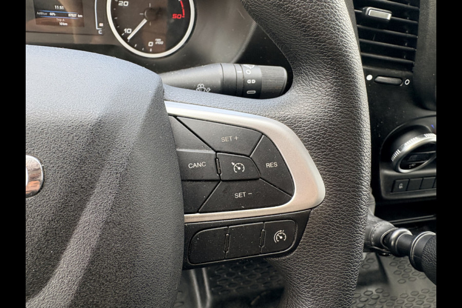 Iveco Daily 35C16 3.0 160PK Bakwagen Laadklep Zijdeur Camera Climate Control Bluetooth Meubelbak Koffer