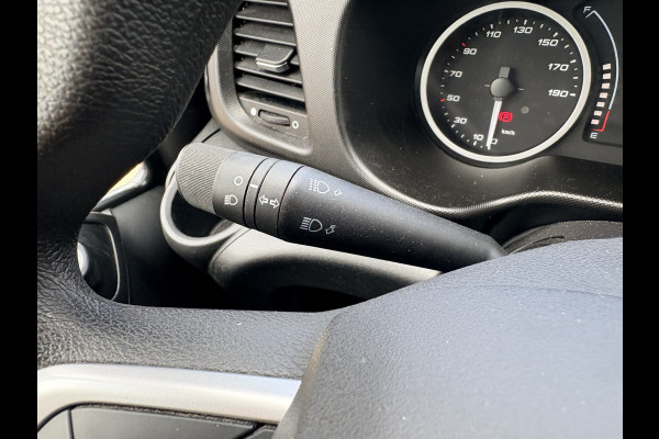 Iveco Daily 35C16 3.0 160PK Bakwagen Laadklep Zijdeur Camera Climate Control Bluetooth Meubelbak Koffer