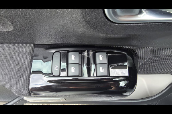 Citroën C3 1.2 PureTech Shine | Camera | Navigatie | Apple/Android CarPlay