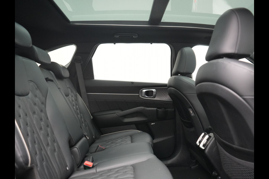 Kia Sorento 1.6 T-GDI 4WD ExecutiveLine PHEV 265pk | Trekhaak Afn. | Panodak | Head Up | Adaptive Cruise | 360 Camera | Bose Audio | Lederen Sportstoelen Memory & Ventilatie | Stoelen & Stuur Verwarmd | Blis | Keyless | Apple Carplay | Plug In Hybrid |