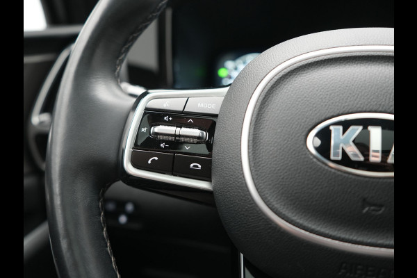 Kia Sorento 1.6 T-GDI 4WD ExecutiveLine PHEV 265pk | Trekhaak Afn. | Panodak | Head Up | Adaptive Cruise | 360 Camera | Bose Audio | Lederen Sportstoelen Memory & Ventilatie | Stoelen & Stuur Verwarmd | Blis | Keyless | Apple Carplay | Plug In Hybrid |
