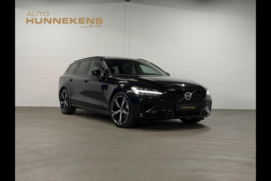 Volvo V60 2.0 T6 Plug-in hybrid AWD Plus Dark Open dak | Harman/Kardon | Adapt. cruise | 360 camera | Verwarmde voorruit | Stuur-/Stoelverwarming | Google | Keyless