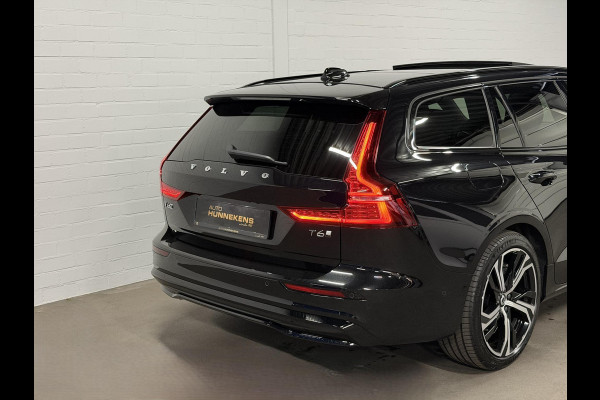 Volvo V60 2.0 T6 Plug-in hybrid AWD Plus Dark Open dak | Harman/Kardon | Adapt. cruise | 360 camera | Verwarmde voorruit | Stuur-/Stoelverwarming | Google | Keyless
