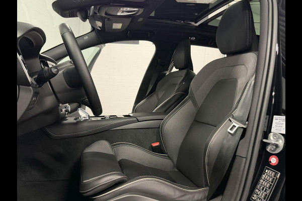 Volvo V60 2.0 T6 Plug-in hybrid AWD Plus Dark Open dak | Harman/Kardon | Adapt. cruise | 360 camera | Verwarmde voorruit | Stuur-/Stoelverwarming | Google | Keyless