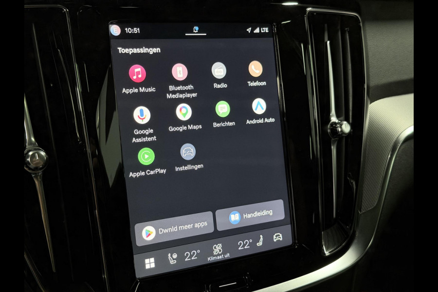 Volvo V60 2.0 T6 Plug-in hybrid AWD Plus Dark Open dak | Harman/Kardon | Adapt. cruise | 360 camera | Verwarmde voorruit | Stuur-/Stoelverwarming | Google | Keyless
