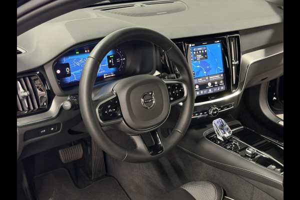Volvo V60 2.0 T6 Plug-in hybrid AWD Plus Dark Open dak | Harman/Kardon | Adapt. cruise | 360 camera | Verwarmde voorruit | Stuur-/Stoelverwarming | Google | Keyless