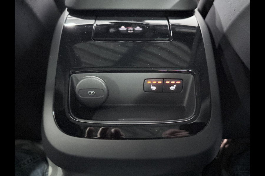 Volvo V60 2.0 T6 Plug-in hybrid AWD Plus Dark Open dak | Harman/Kardon | Adapt. cruise | 360 camera | Verwarmde voorruit | Stuur-/Stoelverwarming | Google | Keyless